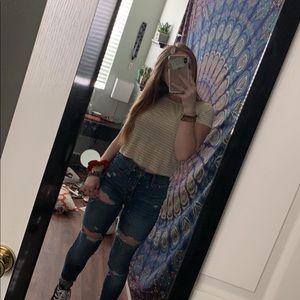 Meet your Posher, Leea